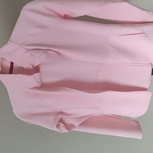 AVIA size 10 pink jacket  for girls lightly used and is in good condition.